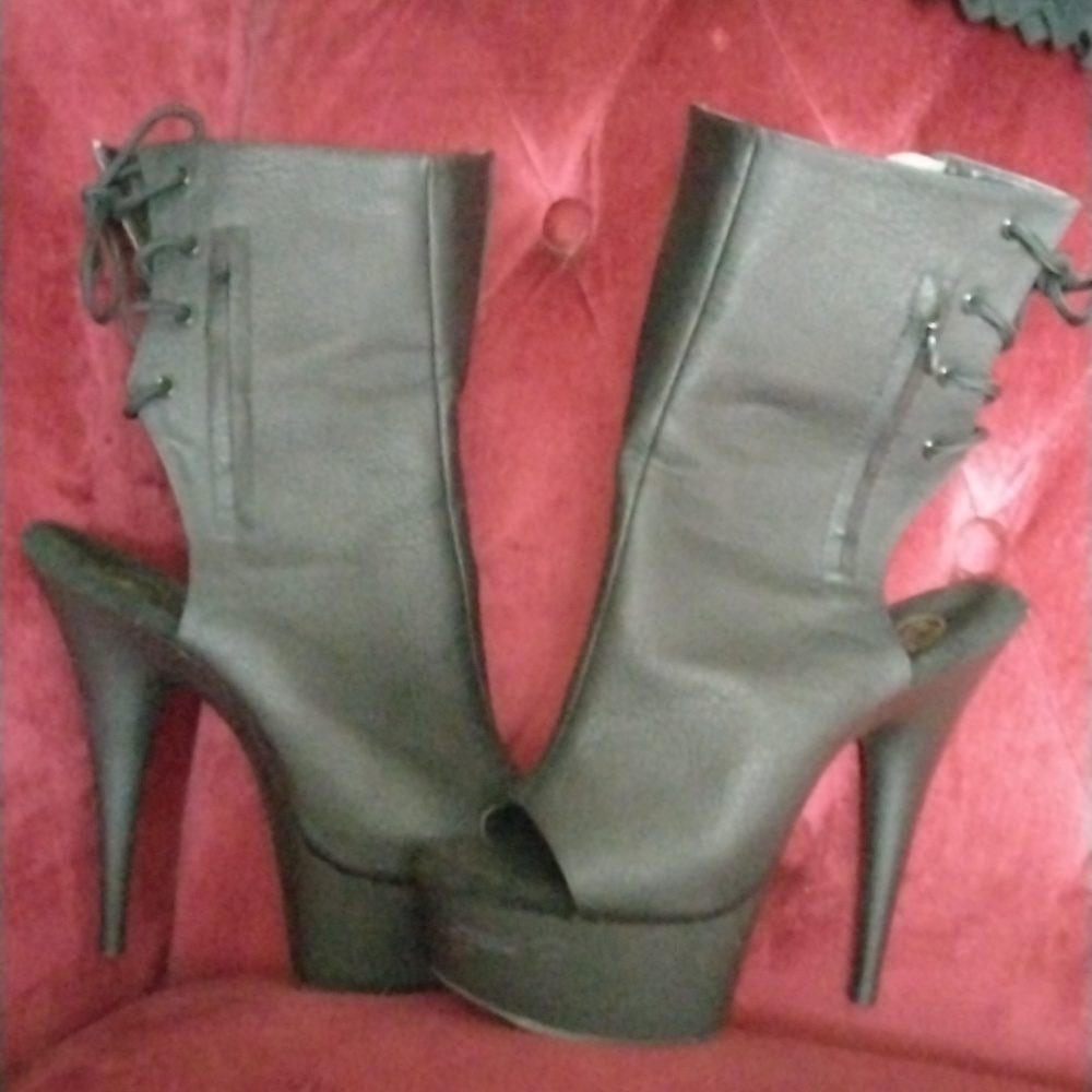 Platform heels